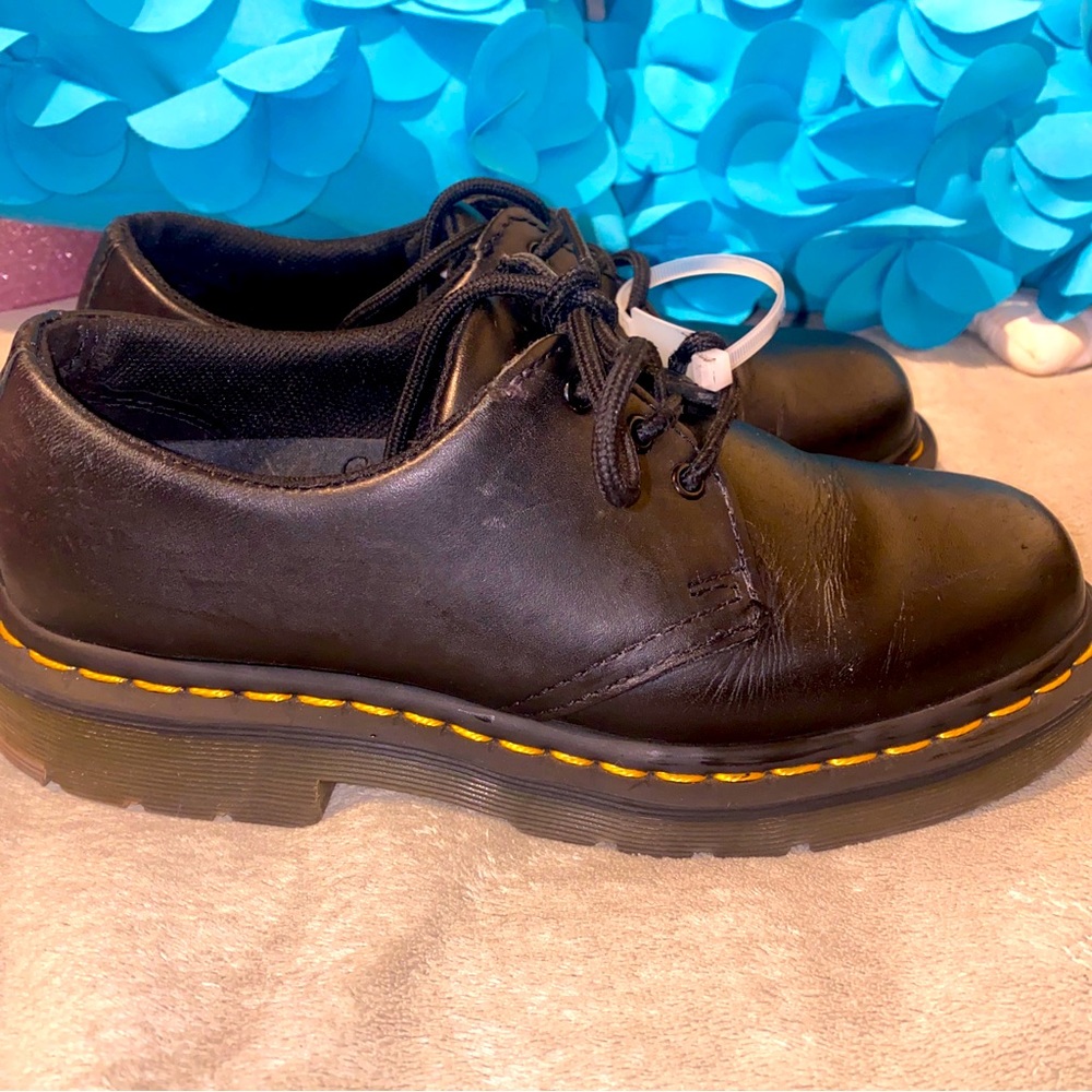 Classic Dr.Martens leather loafer men’s size 5